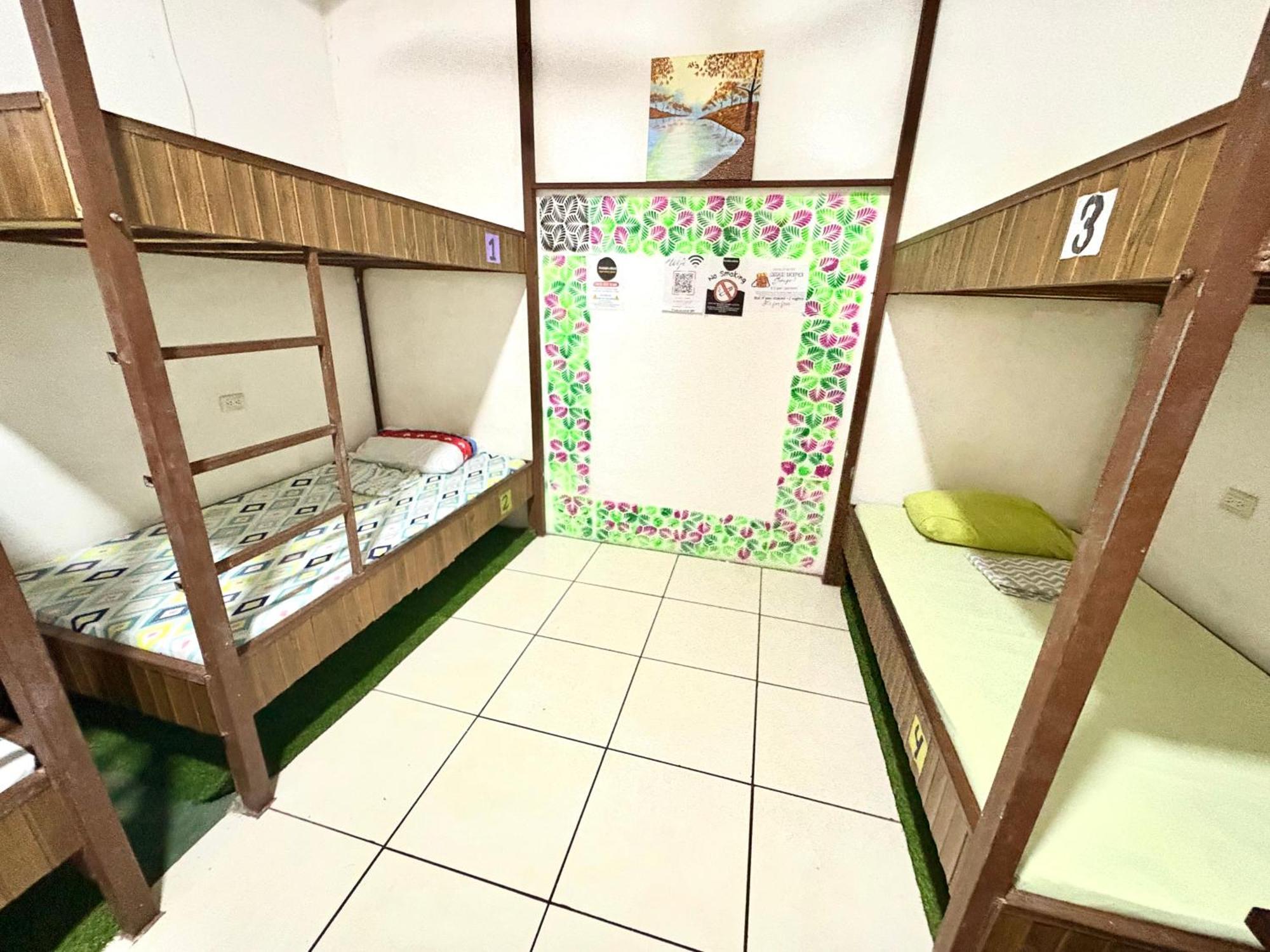 Cheap Hostel Quepos Exterior photo
